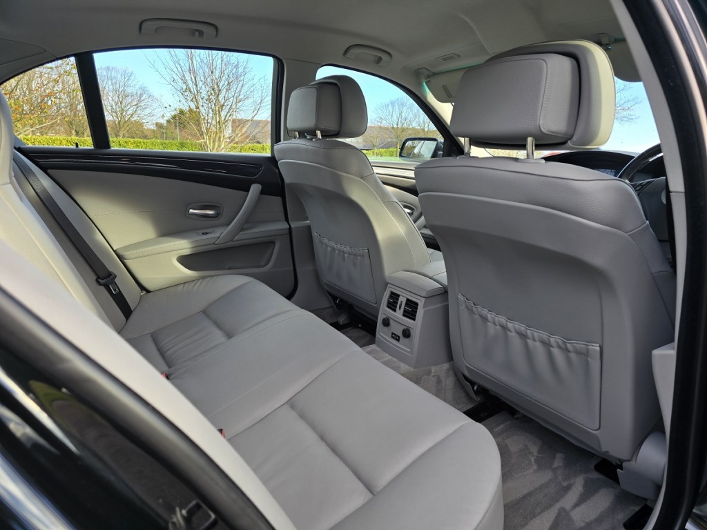 BMW 5 SERIES 2.0 520d SE Business Edition Saloon 2009