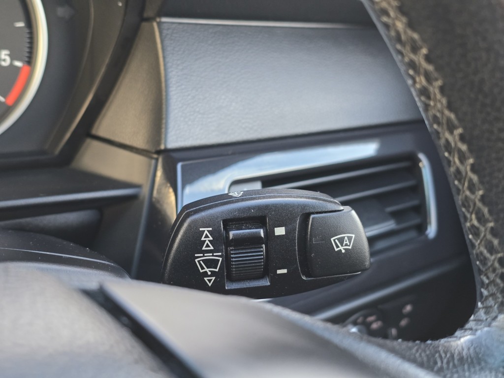 BMW 5 SERIES 2.0 520d SE Business Edition Saloon 2009