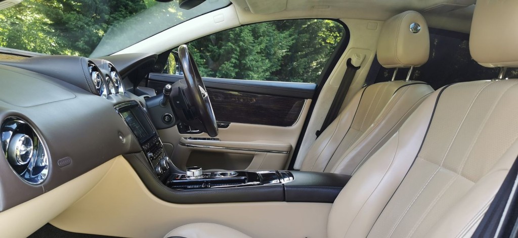 JAGUAR XJ 3.0d V6 Portfolio Auto ss 4dr LWB 2014