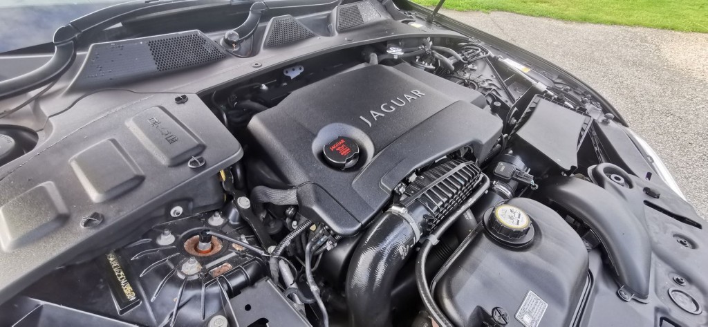 JAGUAR XJ 3.0d V6 Portfolio Auto Euro 5 ss 4dr 2012