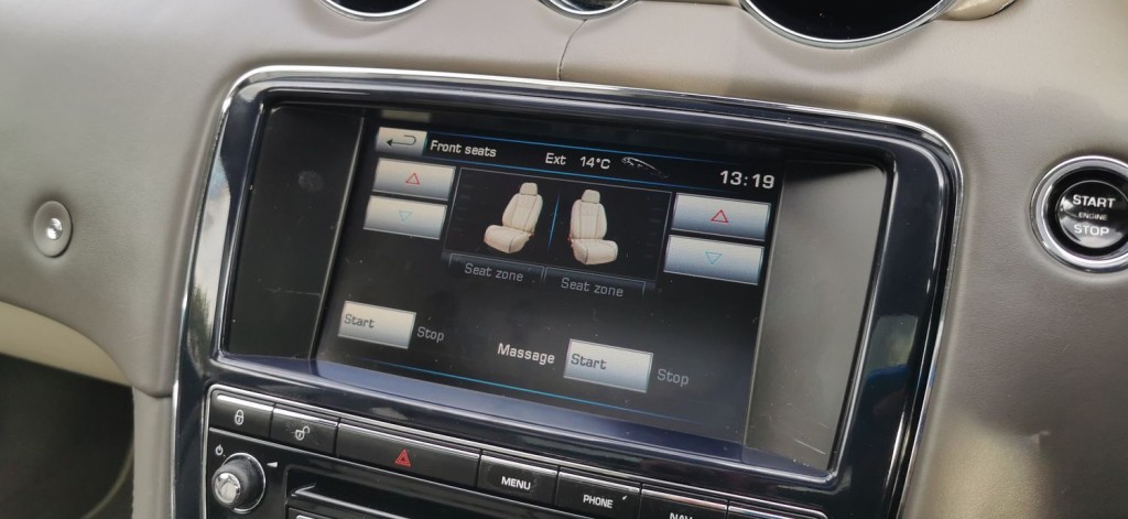 JAGUAR XJ 3.0d V6 Portfolio Auto Euro 5 ss 4dr 2012