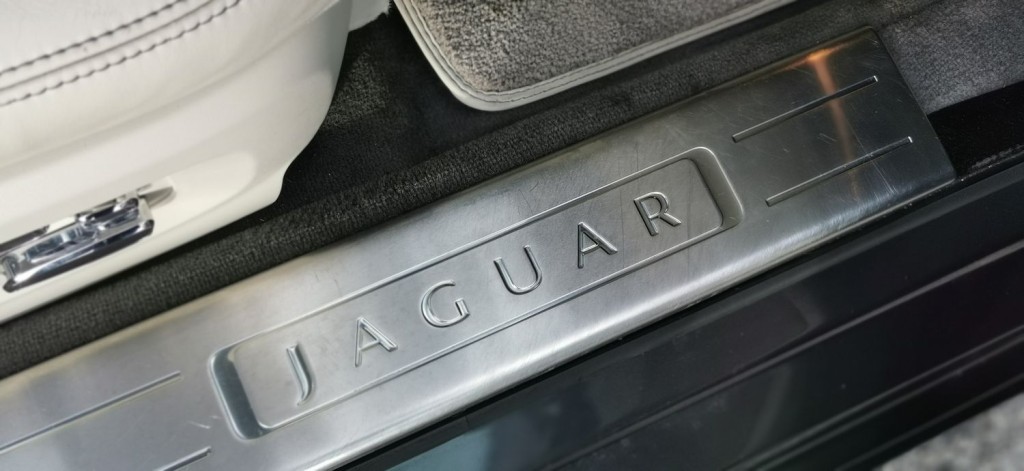 JAGUAR XJ 3.0d V6 Portfolio Auto Euro 5 ss 4dr 2012