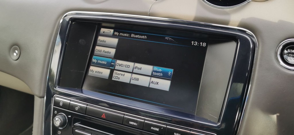 JAGUAR XJ 3.0d V6 Portfolio Auto Euro 5 ss 4dr 2012