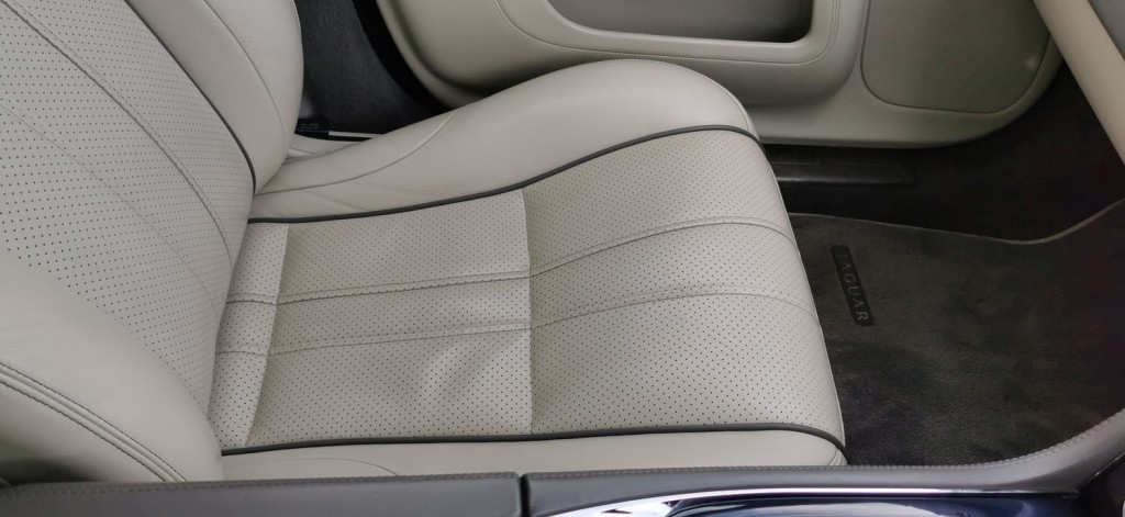 JAGUAR XJ 3.0d V6 Portfolio Auto Euro 5 ss 4dr 2012
