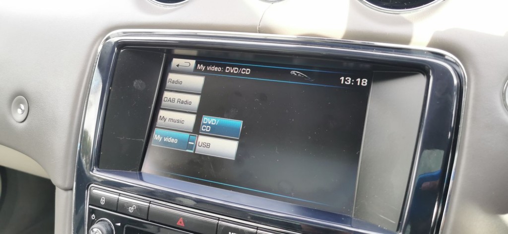 JAGUAR XJ 3.0d V6 Portfolio Auto Euro 5 ss 4dr 2012