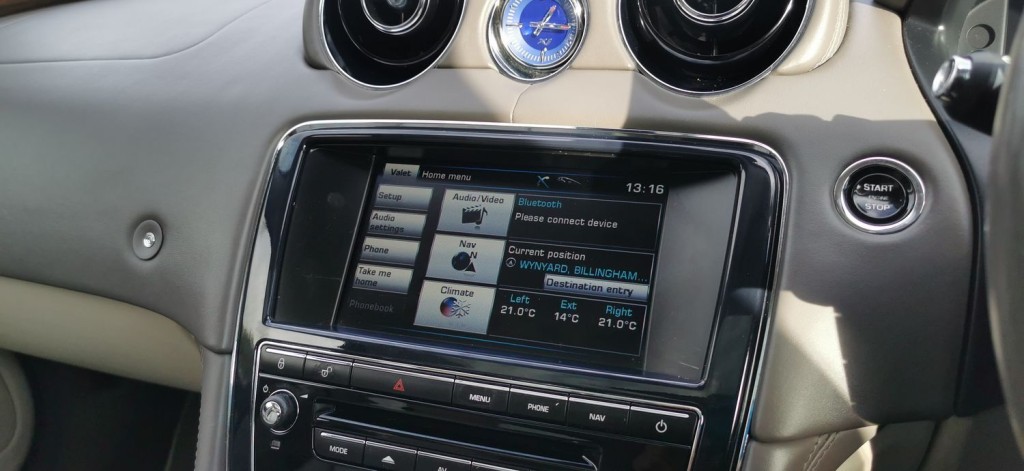 JAGUAR XJ 3.0d V6 Portfolio Auto Euro 5 ss 4dr 2012