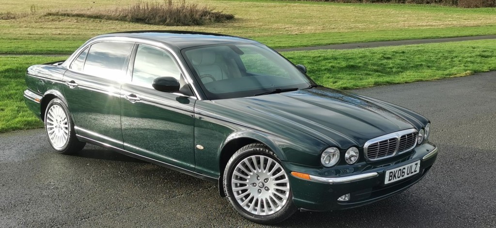 JAGUAR XJ 4.2 XJ8 Sovereign LWB Saloon 4dr 2006