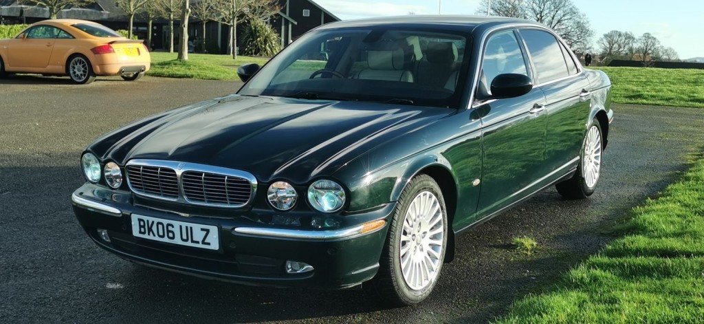JAGUAR XJ 4.2 XJ8 Sovereign LWB Saloon 4dr 2006