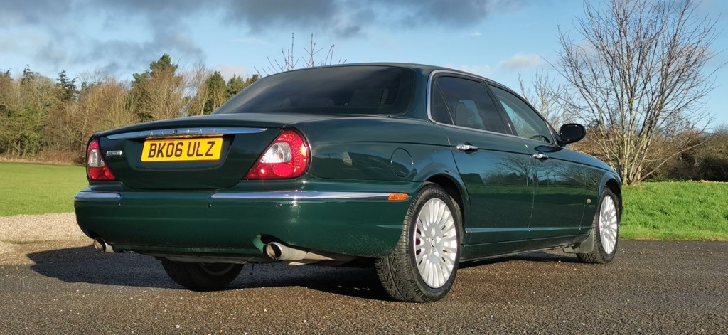JAGUAR XJ 4.2 XJ8 Sovereign LWB Saloon 4dr 2006