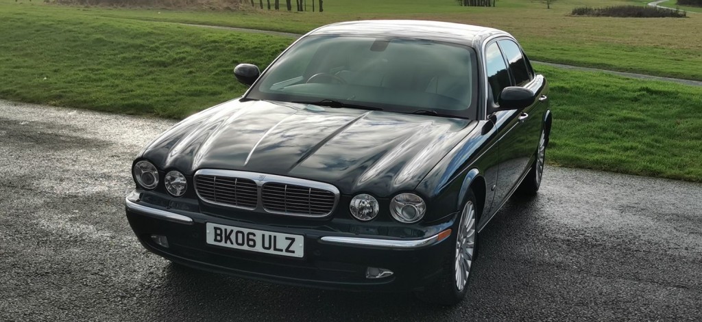 JAGUAR XJ 4.2 XJ8 Sovereign LWB Saloon 4dr 2006