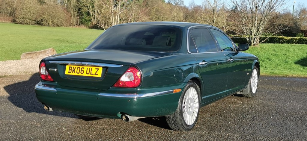 JAGUAR XJ 4.2 XJ8 Sovereign LWB Saloon 4dr 2006
