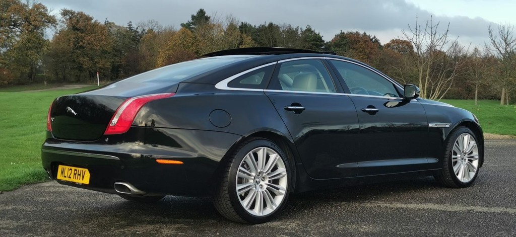 JAGUAR XJ 3.0d V6 Portfolio Auto Euro 5 4dr 2012