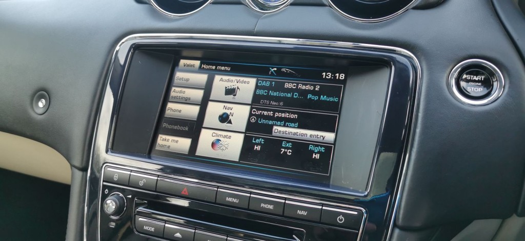 JAGUAR XJ 3.0d V6 Portfolio Auto Euro 5 4dr 2012