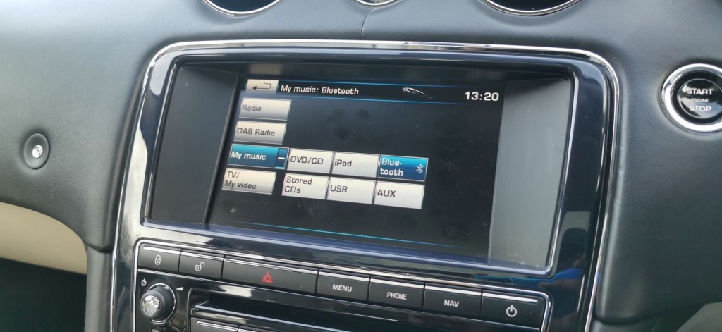 JAGUAR XJ 3.0d V6 Portfolio Auto Euro 5 4dr 2012