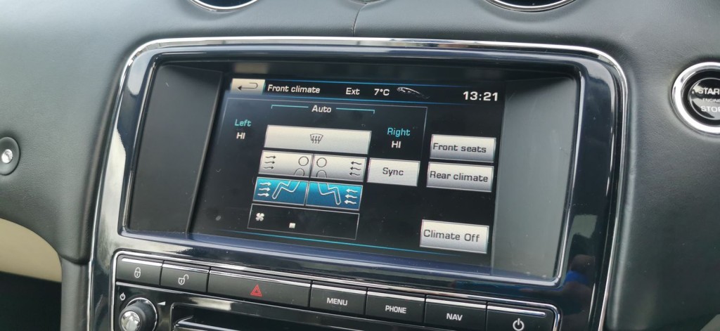 JAGUAR XJ 3.0d V6 Portfolio Auto Euro 5 4dr 2012