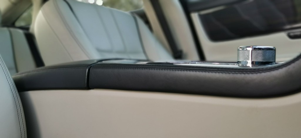 JAGUAR XJ 3.0d V6 Portfolio Auto Euro 5 4dr 2012