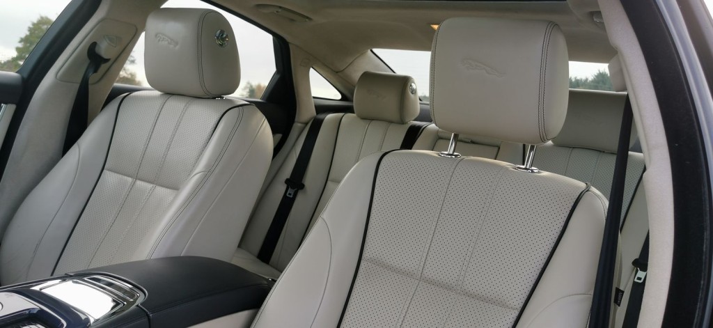JAGUAR XJ 3.0d V6 Portfolio Auto Euro 5 4dr 2012