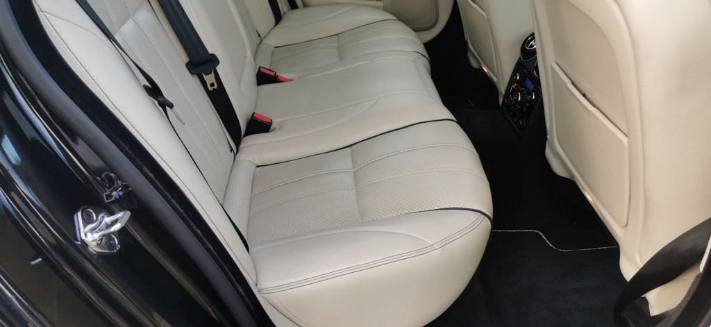 JAGUAR XJ 3.0d V6 Portfolio Auto Euro 5 4dr 2012