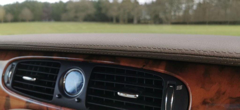 JAGUAR XJ 2.7 TDVi Sovereign 4dr 2009