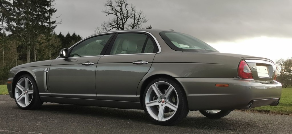 JAGUAR XJ 2.7 TDVi Sovereign 4dr 2009
