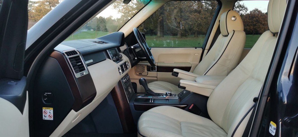 LAND ROVER RANGE ROVER 3.6 TD V8 Vogue Auto 4WD Euro 4 5dr 2010