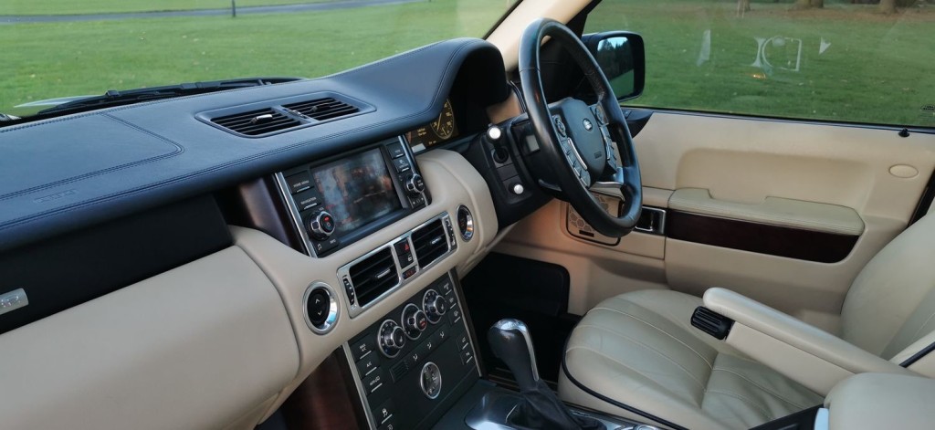 LAND ROVER RANGE ROVER 3.6 TD V8 Vogue Auto 4WD Euro 4 5dr 2010