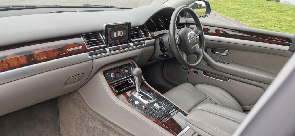 AUDI A8 4.2 TDI SE quattro 4dr LWB 2009