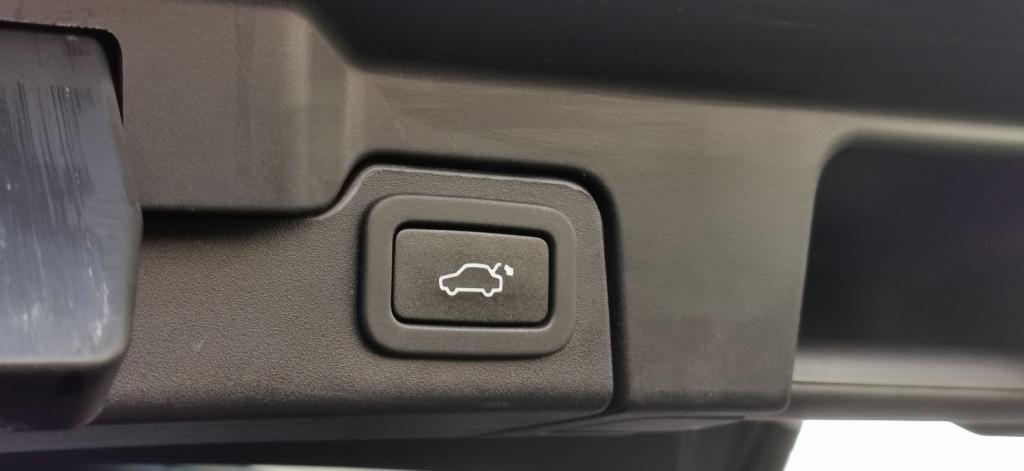 LAND ROVER RANGE ROVER EVOQUE 2.0 TD4 SE Tech Auto 4WD Euro 6 ss 5dr 2015