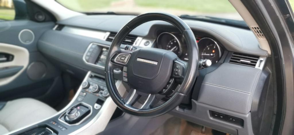 LAND ROVER RANGE ROVER EVOQUE 2.0 TD4 SE Tech Auto 4WD Euro 6 ss 5dr 2015