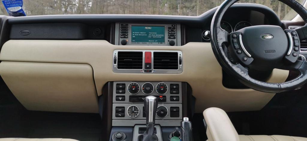 LAND ROVER RANGE ROVER 4.4 V8 Vogue 5dr 2004