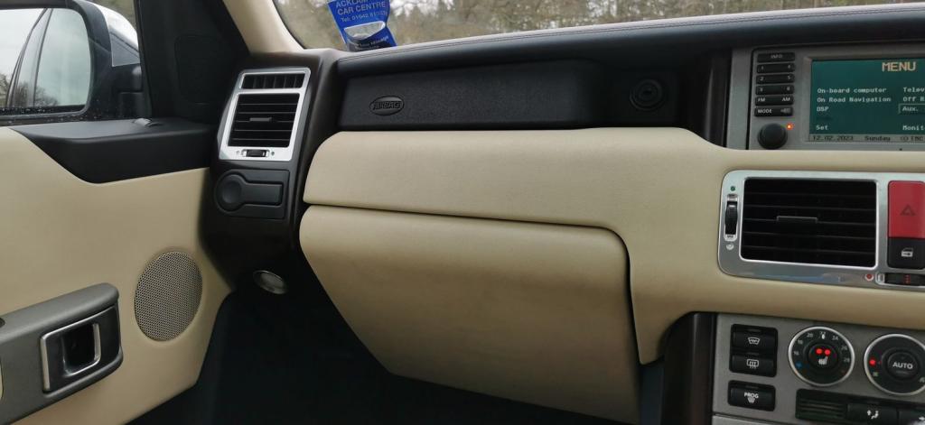 LAND ROVER RANGE ROVER 4.4 V8 Vogue 5dr 2004