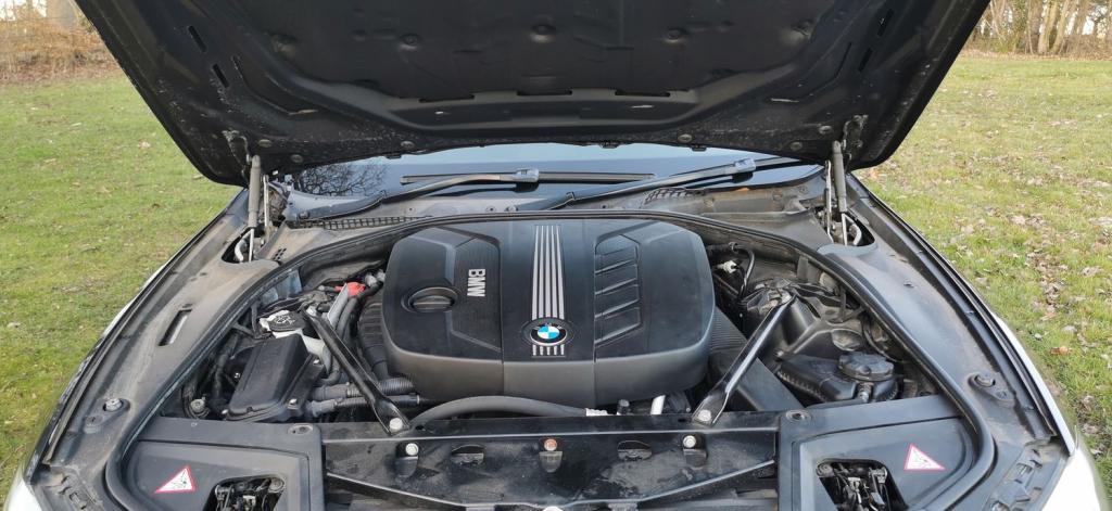 BMW 5 SERIES 2.0 520d SE Steptronic Euro 5 4dr 2010