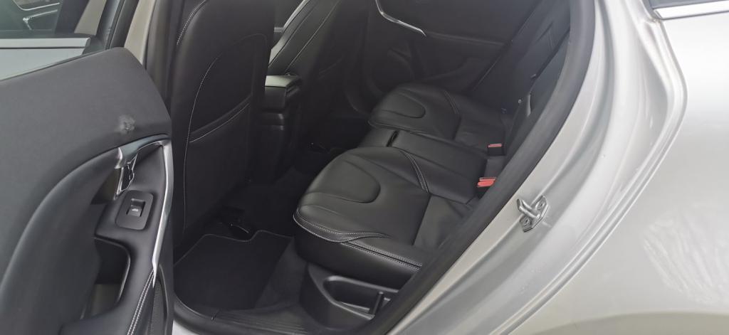 VOLVO V40 2.0 T2 GPF R-Design Pro Euro 6 ss 5dr 2018