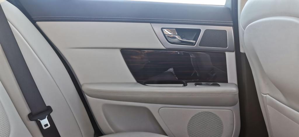 JAGUAR XF 3.0d V6 Portfolio Auto Euro 5 4dr 2011