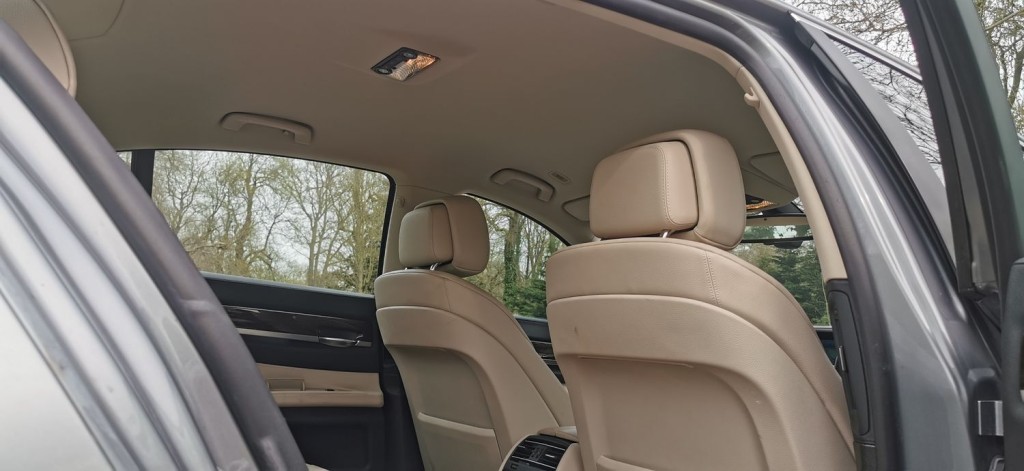 BMW 7 SERIES 3.0 730d SE Luxury Edition Auto Euro 5 4dr 2011