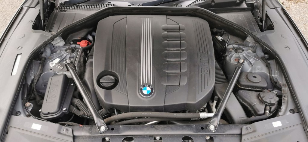 BMW 7 SERIES 3.0 730d SE Luxury Edition Auto Euro 5 4dr 2011