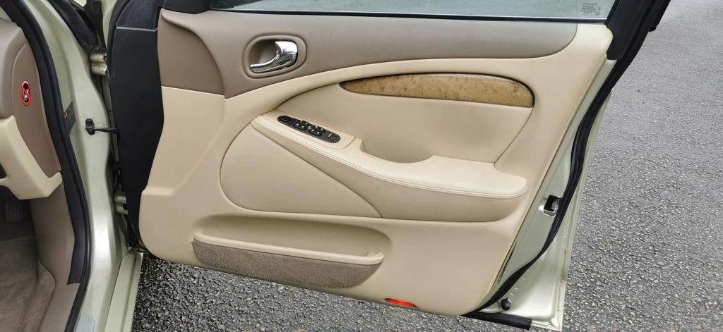 JAGUAR S-TYPE 2.7D V6 SE 4dr 2007