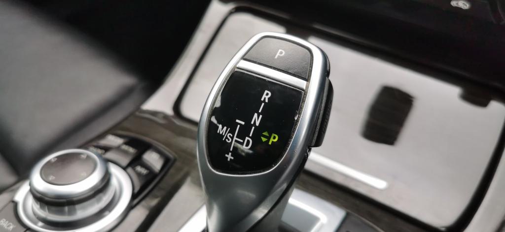 BMW 5 SERIES 2.0 520d SE Auto Euro 5 ss 4dr 2013