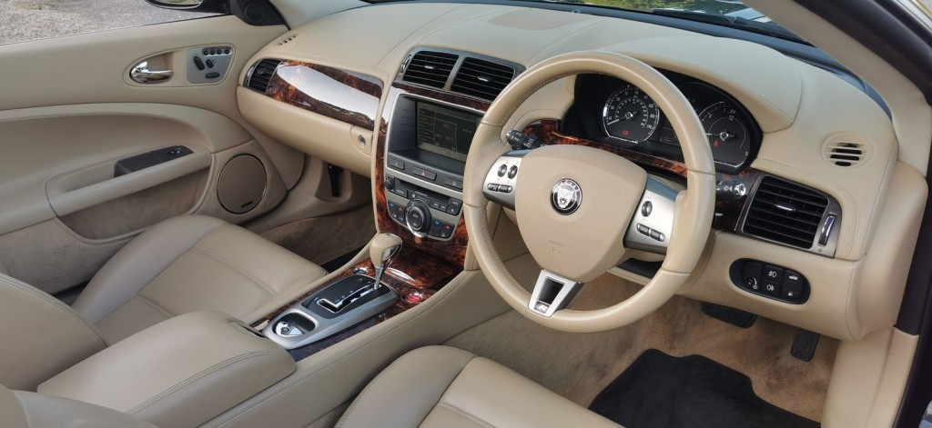 JAGUAR XKR 4.2 V8 Convertible Auto Euro 4 2dr 2007
