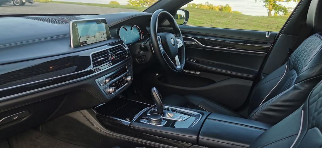 BMW 7 SERIES 3.0 730Ld M Sport Auto Euro 6 ss 4dr 2015