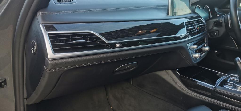 BMW 7 SERIES 3.0 730Ld M Sport Auto Euro 6 ss 4dr 2015