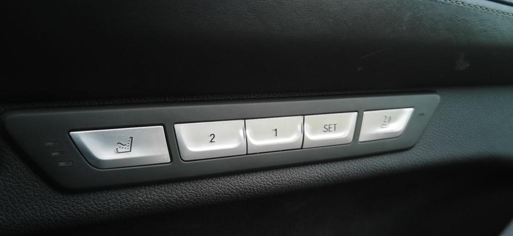 BMW 7 SERIES 3.0 730Ld M Sport Auto Euro 6 ss 4dr 2015