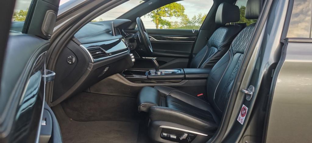 BMW 7 SERIES 3.0 730Ld M Sport Auto Euro 6 ss 4dr 2015