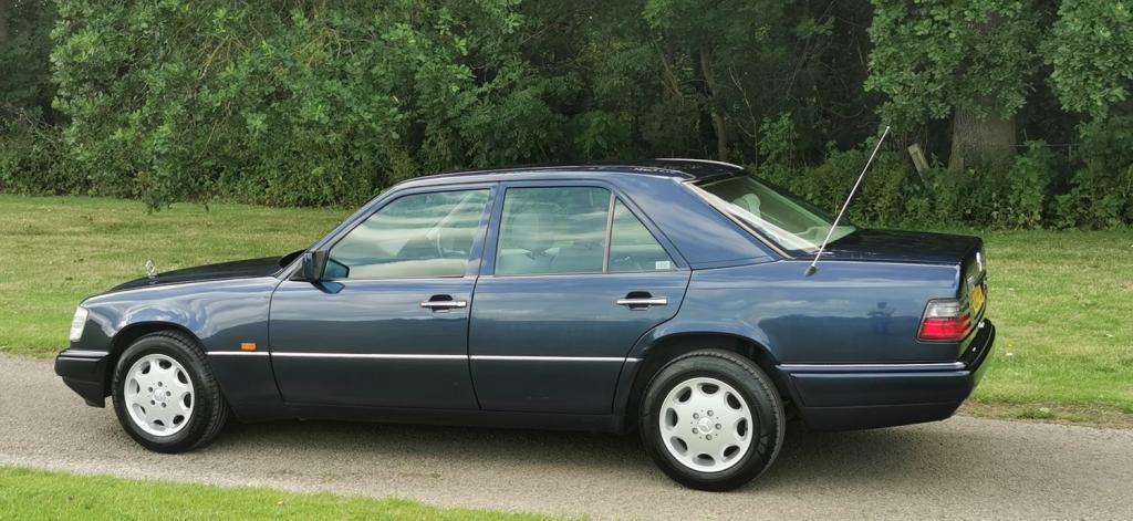 MERCEDES-BENZ E CLASS 2.0 E200 4dr W124 1995