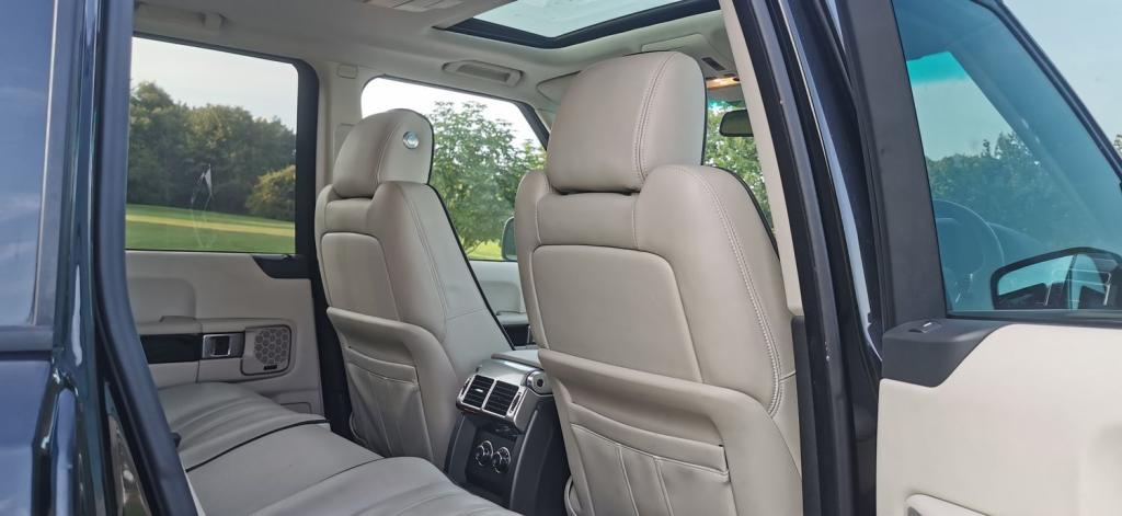 LAND ROVER RANGE ROVER 3.6 TD V8 Vogue Auto 4WD 5dr 2010