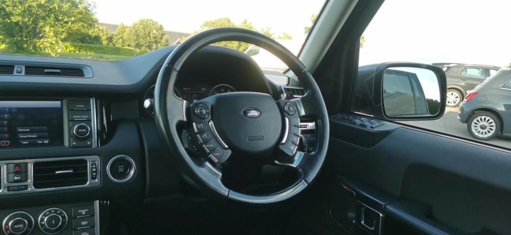 LAND ROVER RANGE ROVER 4.4 TD V8 Vogue SE Auto 4WD 5dr 2011