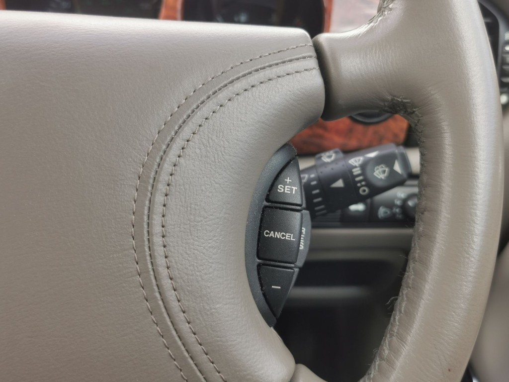 JAGUAR XJ 3.2 V8 XJ8 4dr Saloon Auto 1998