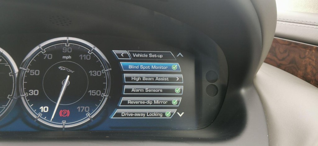 JAGUAR XJ 3.0d V6 Portfolio Auto Euro 5 4dr 2011