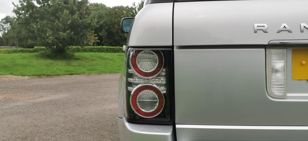 LAND ROVER RANGE ROVER 4.4 TD V8 Vogue Auto 4WD Euro 5 5dr Exterior Design Pack 2011