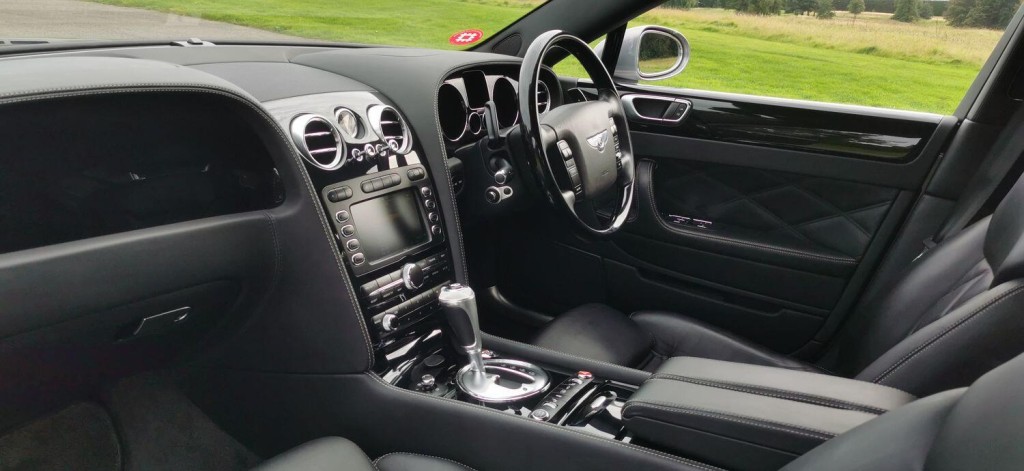 BENTLEY CONTINENTAL FLYING SPUR 6.0 W12 Flying Spur Auto 4WD 4dr 2006